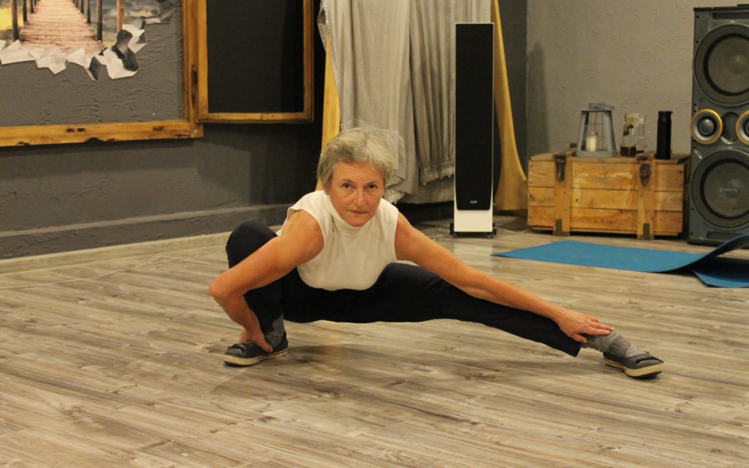 Zajęcia z qigong w Ustroniu to ćwiczenia przywracające równowagę, podnoszą one poziom energii w ciele i chęć do życia i pokonywania wszelkich trudności. Ćwiczenia poprawiają ruchomość w stawach, funkcjonowanie kręgosłupa, likwidują napięcie psychiczne i fizyczne.